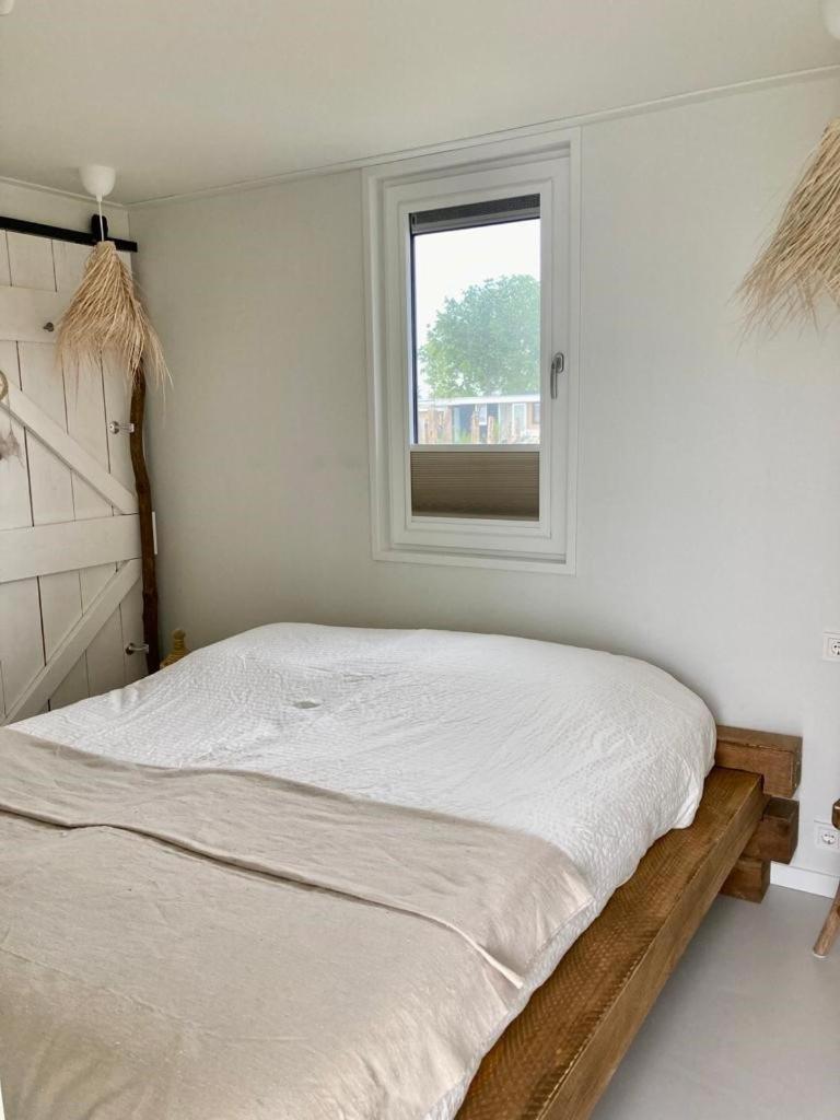 Chalets Vakantiepark Schouwenduin ブールグ・ハームステーデ 部屋 写真