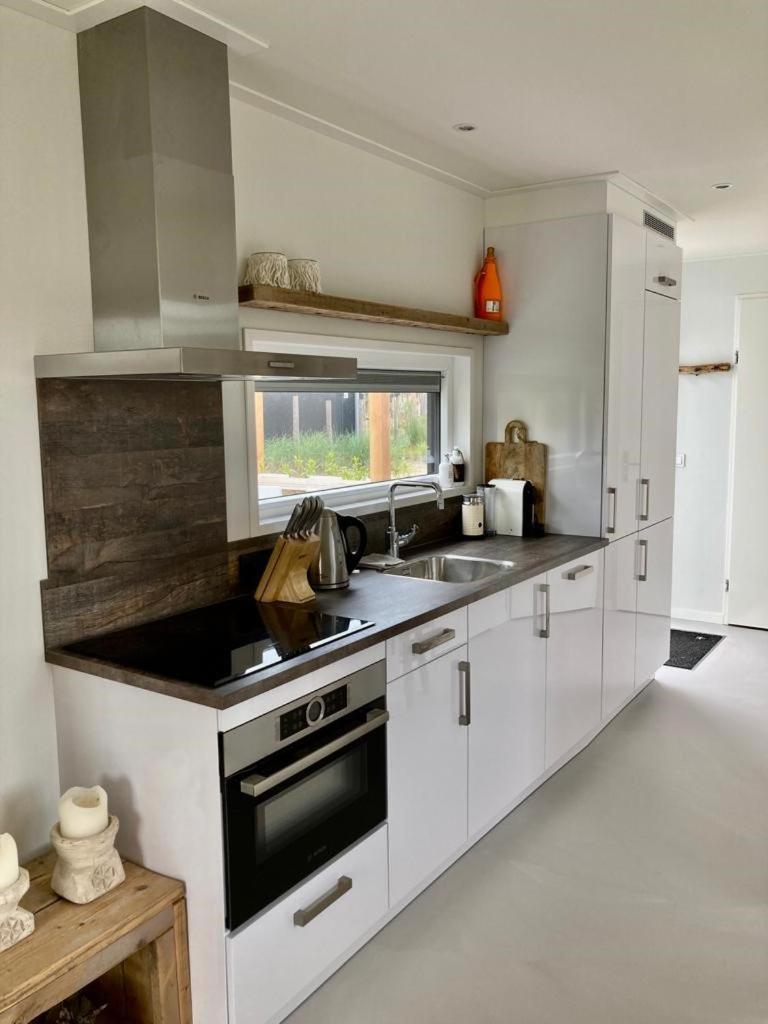 Chalets Vakantiepark Schouwenduin ブールグ・ハームステーデ 部屋 写真