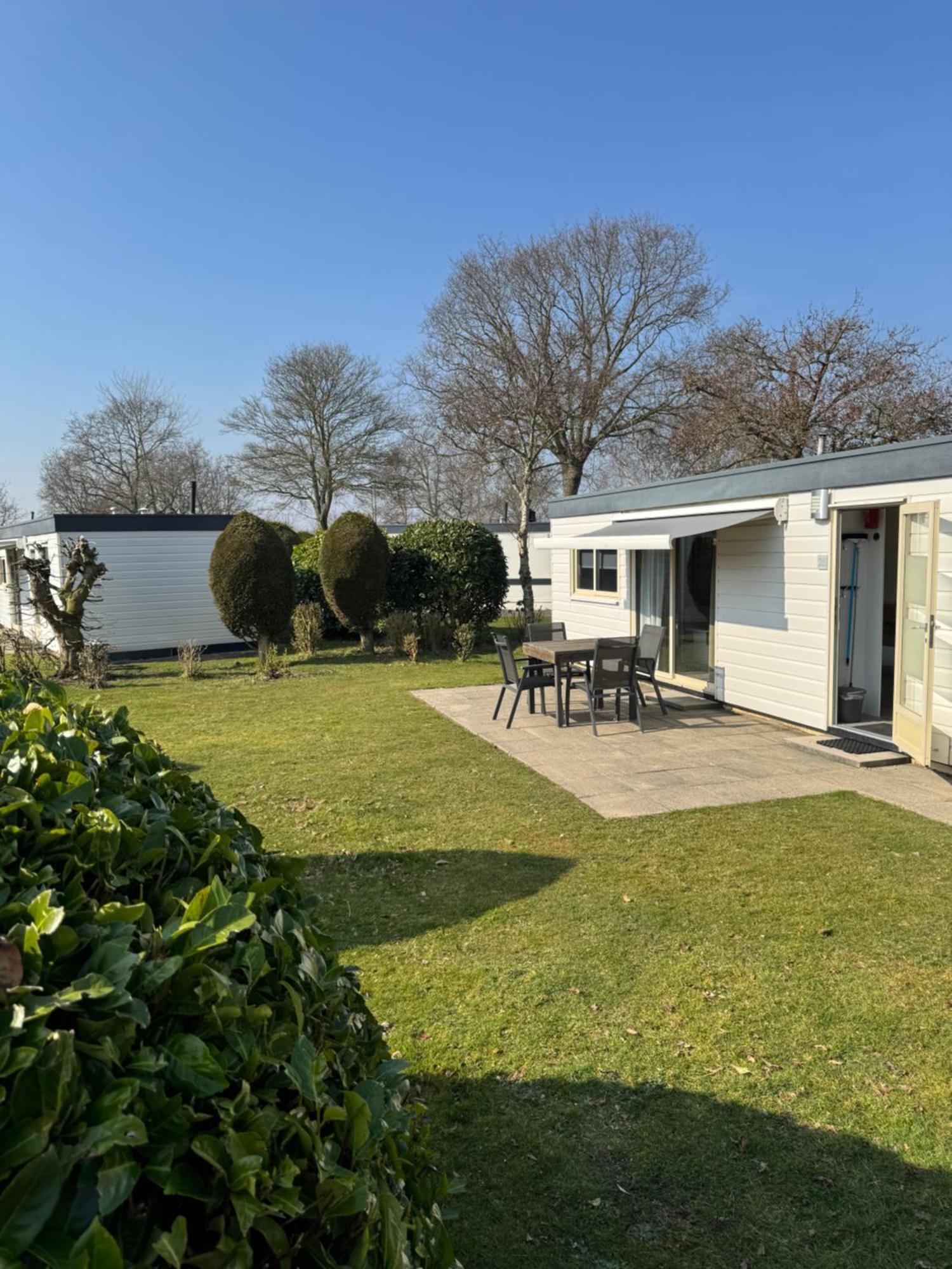 Chalets Vakantiepark Schouwenduin ブールグ・ハームステーデ エクステリア 写真